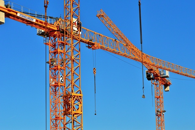 crane-2511302_640 Image by Ralph from Pixabay